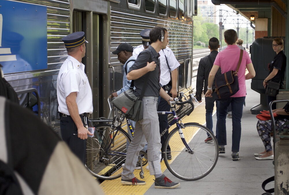 Metra_Electric_57th_bike_temp