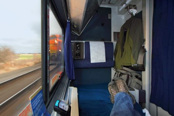 Roomette interior first person perspective