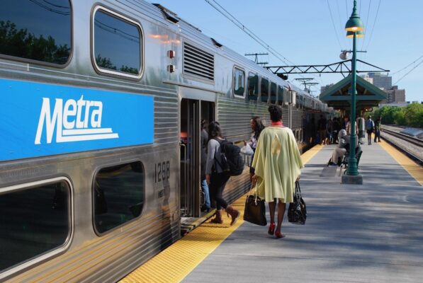 Level boarding on a Metra Electric platform