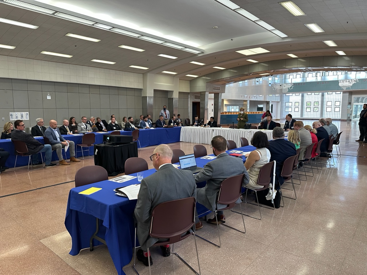 Nearly two dozen officials and organizational leaders attended a meeting in Toledo, OH, highlighted the need for leadership on multistate passenger-rail projects.