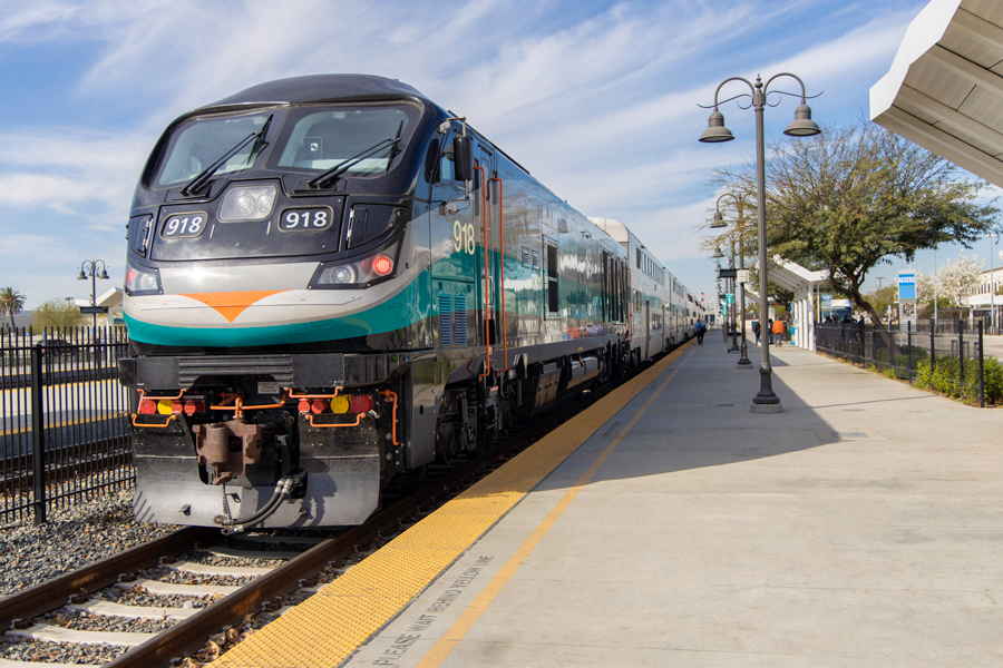 A Metrolink train in the San Bernadino downtown station