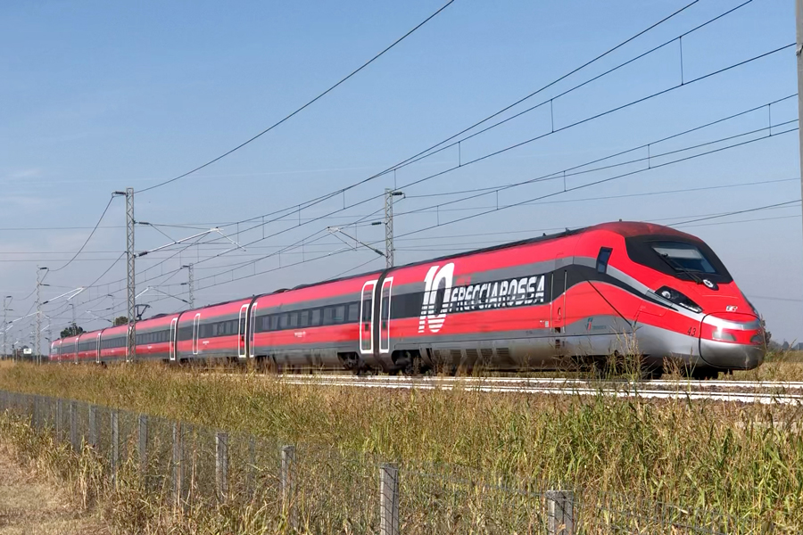 Frecciarosa Outside Milan Harnish 900x600