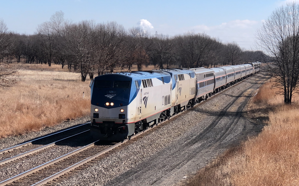 900x600 An old Amtrak train passing through the Indiana Dunes.